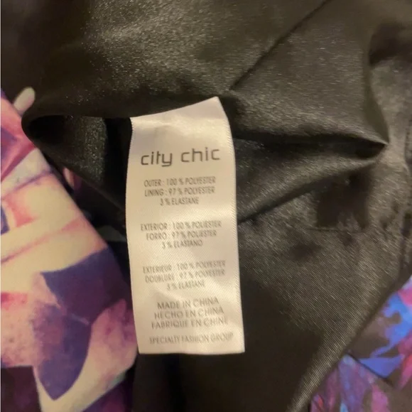 City Chic Floral Dress - Picture 5 of 5